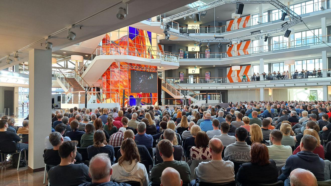 Prof. Dr. Harald Lesch live in Schkeuditz
