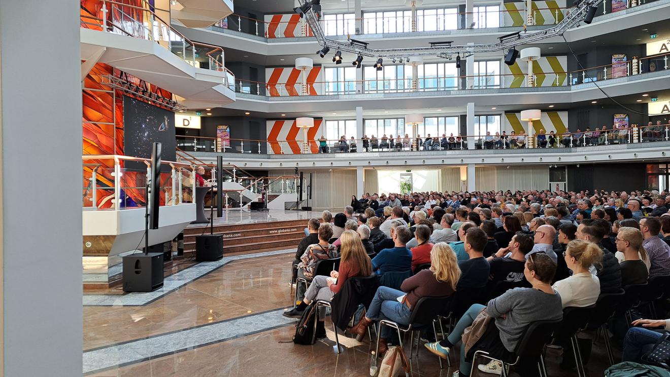 Prof. Dr. Harald Lesch live in Schkeuditz