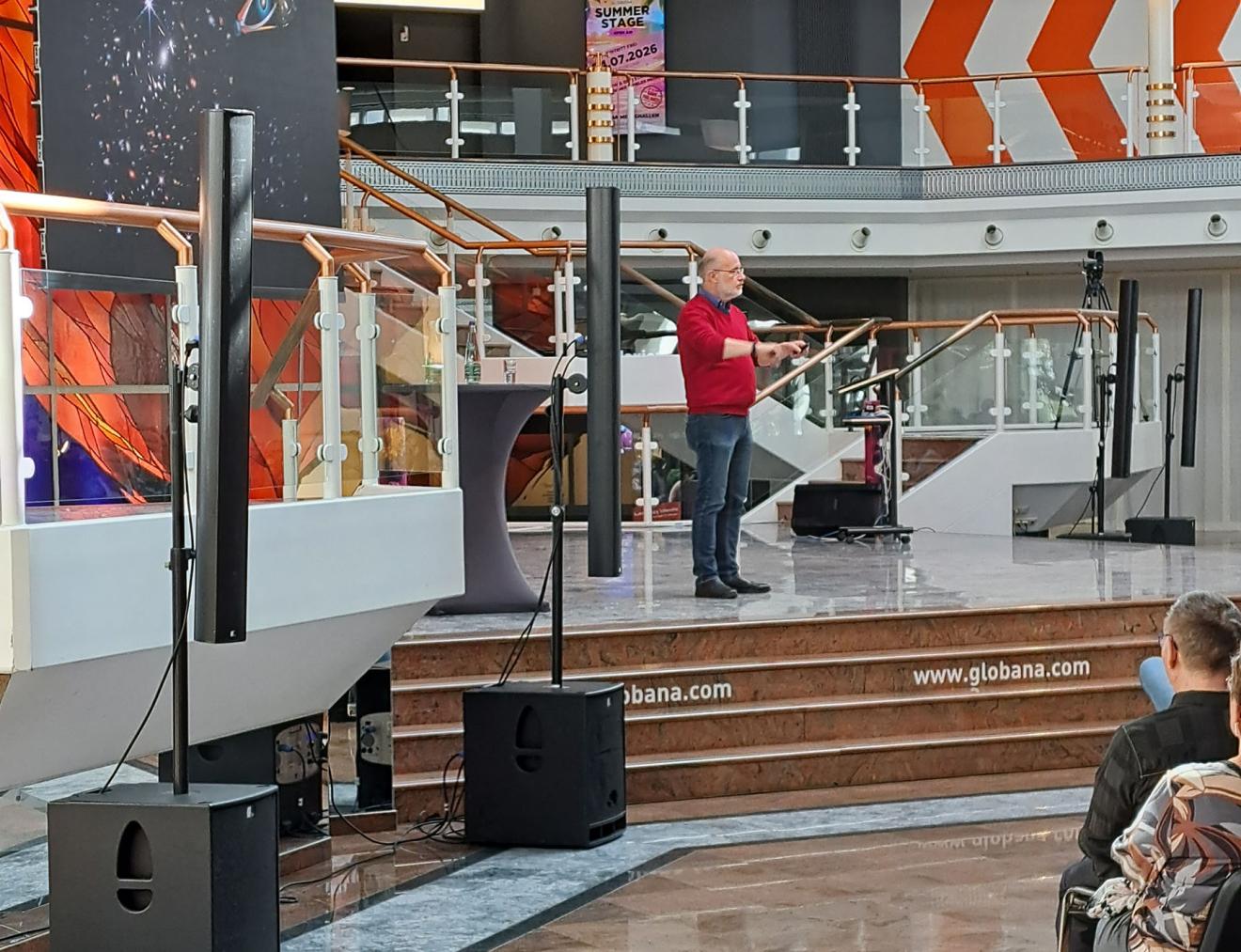 Prof. Dr. Harald Lesch live in Schkeuditz