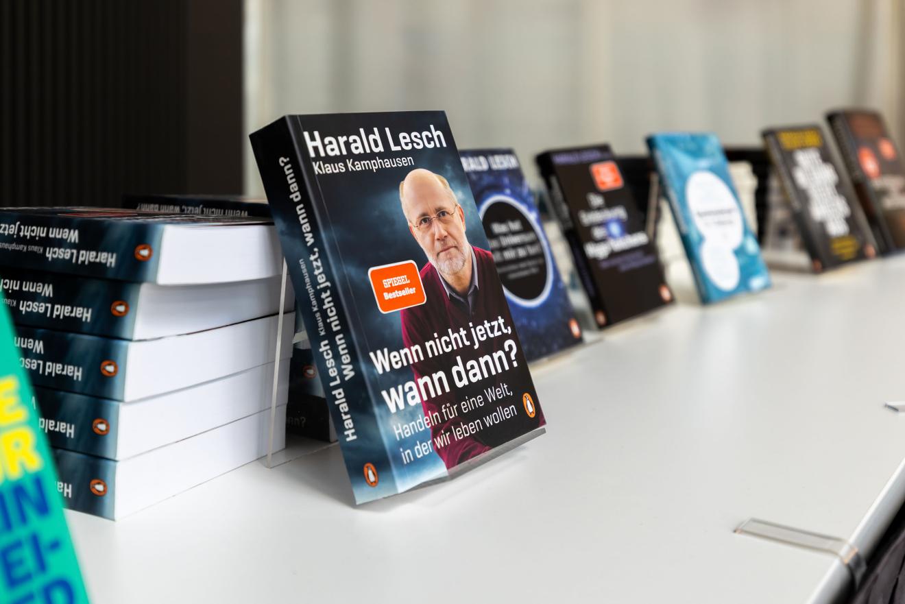Prof. Dr. Harald Lesch live in Schkeuditz © globana & Planetarium Schkeuditz